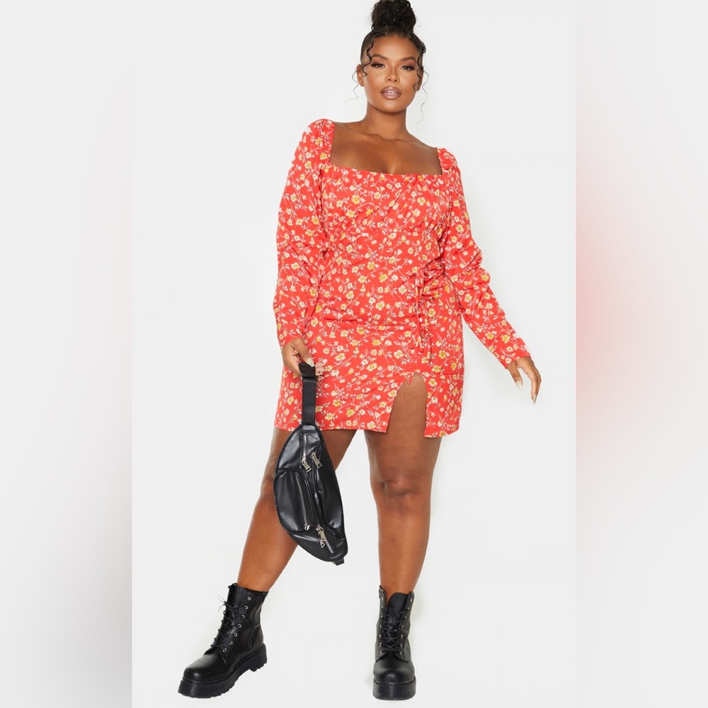 NWT! Plus Red Ditsy Floral Bow Detail Side Split Bodycon Dress